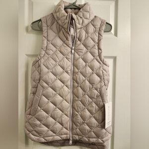 NWT Athleta Whisper Featherless Puffer Vest-XSmall